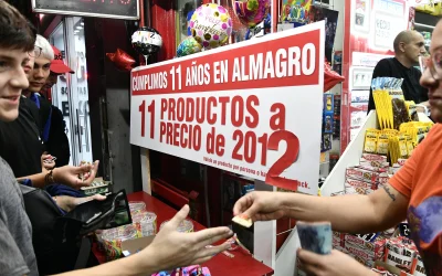 «LO MÁS BARATO ES UN CARAMELO A 15 PESOS», Claudio Páez, el kiosquero viral en Tik Tok
