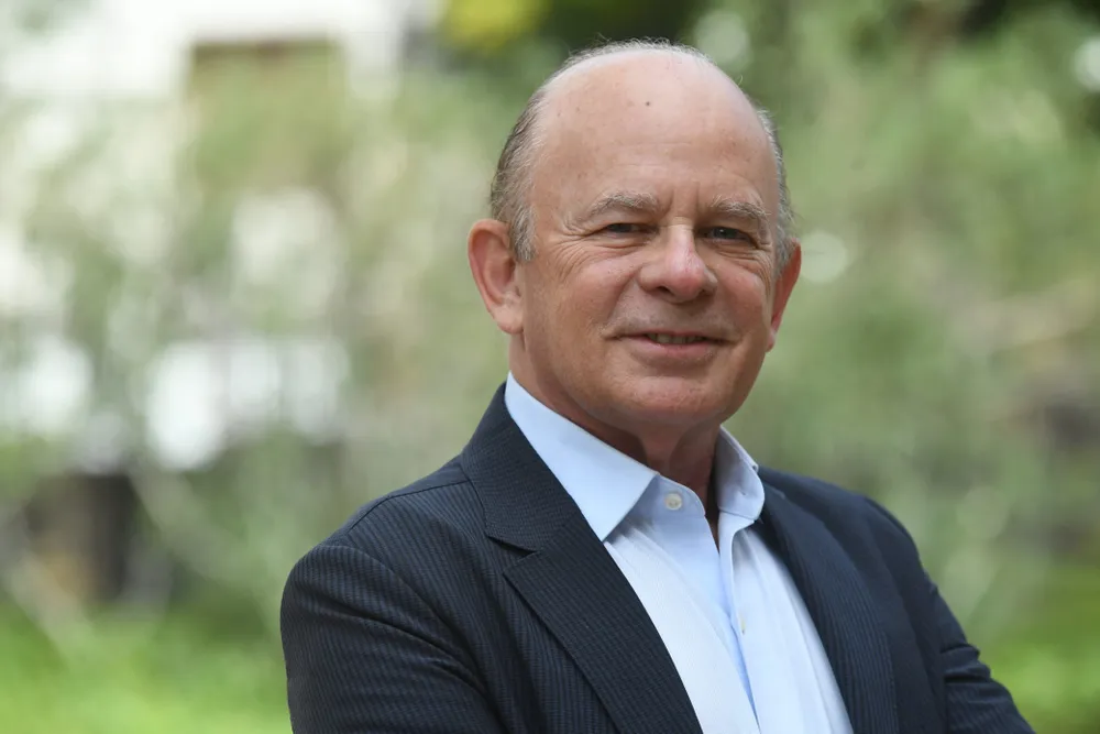 CÉSAR LITVIN: «A NADIE LE SIRVE TENER LOS DÓLARES EN EL COLCHÓN»
