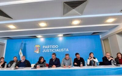 EL PJ SE MUESTRA UNIDO TRAS LA CONDENA A CRISTINA, PERO KICILLOF MARCA DISTANCIA; POR FEDERICO MILENAAR