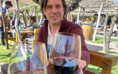 ANDRÉS RODRÍGUEZ: «EL VINO TIENE MUCHAS EMPRESAS QUE PRODUCEN VINOS DE ALTÍSIMA CALIDAD, NO SÉ SI EN OTRAS INDUSTRIAS PASA LO MISMO»