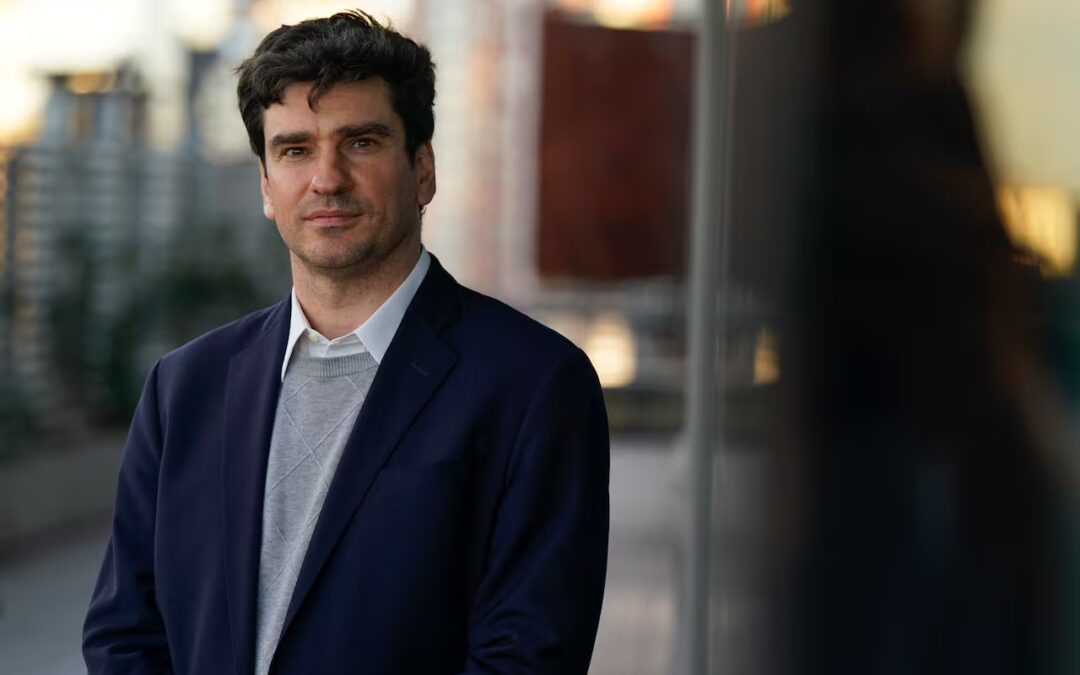 LORENZO SIGAUT GRAVINA: «HAY UNA RELACIÓN DIRECTA CON LA SUBA DEL RIESGO PAÍS Y LA BAJA ACUMULACIÓN DE RESERVAS»