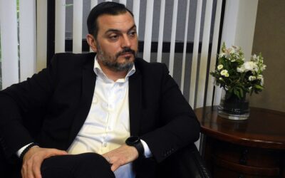 EMMANUEL ÁLVAREZ AGIS: «UN PLAN EXITOSO NO REQUIERE UN SALVATAJE DE EE.UU»