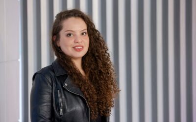 MAYRA ARENA: «LA RELACIÓN CON ESTADOS UNIDOS DEBE PRESERVARSE, LO QUE HAY QUE CAMBIAR SON LOS ACUERDOS DE ESA RELACIÓN»