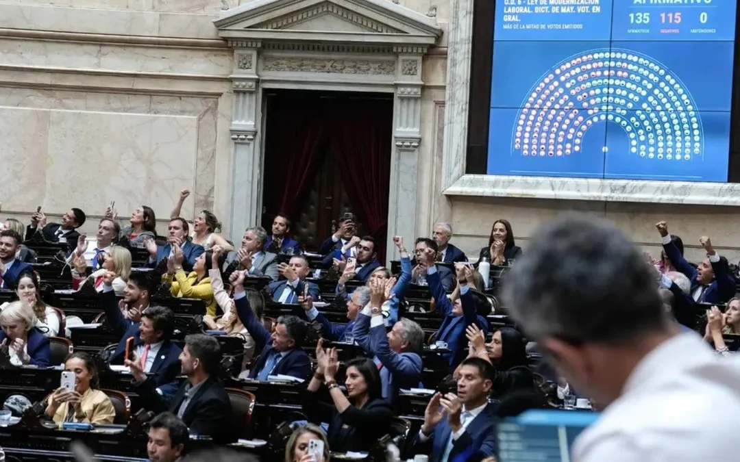 LA FRAGMENTACIÓN DEL PERONISMO, LA AVANZADA OFICIALISTA DEL SENADO Y LA TENSIÓN ECONÓMICA QUE NO CEDE