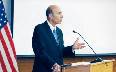 HUGO LLORENS: «A TRUMP NO LE CONVIENE QUE SE EXTIENDA MUCHO LA GUERRA, NO ES UNA OPERACIÓN POPULAR EN EE.UU»