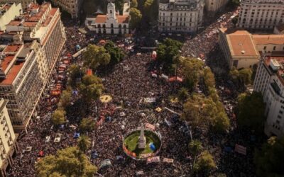 MEMORIA, CORRUPCIÓN Y GLACIARES; POR MARCELO VENERANDA
