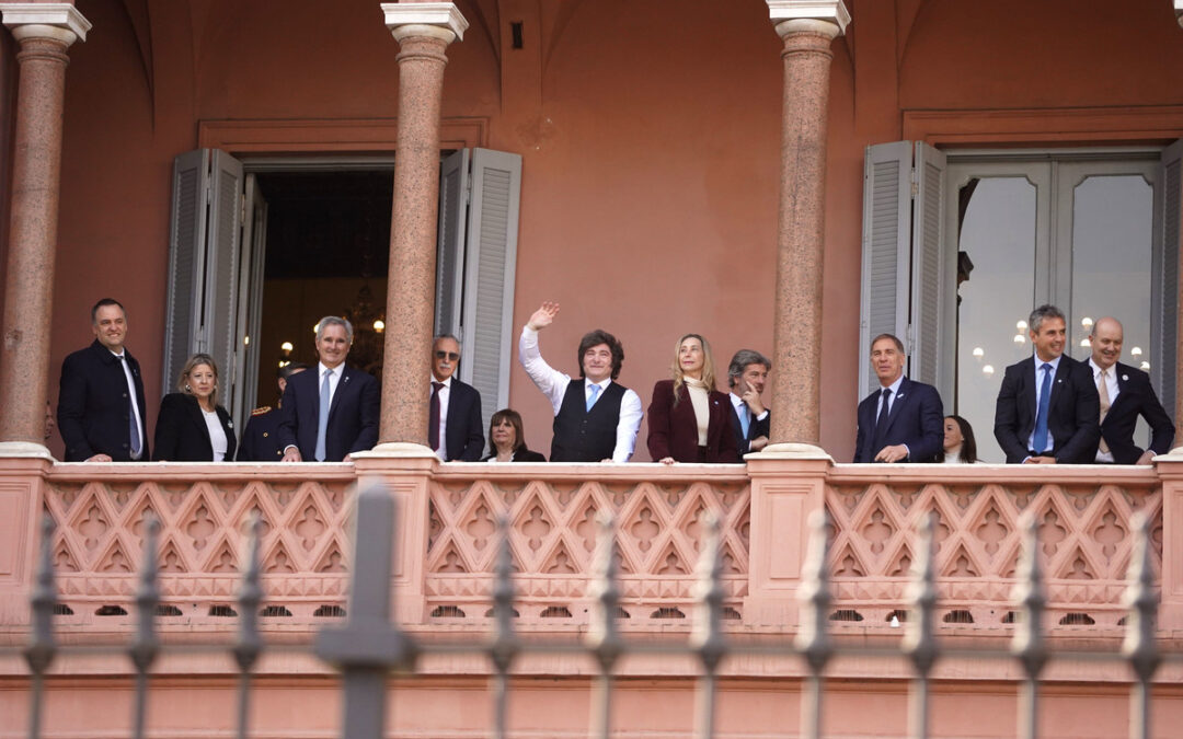 MILEI, LAS INTERNAS Y LA FOTO DE UNA TREGUA HISTÓRICA EN EL OFICIALISMO; POR RAMÓN INDART