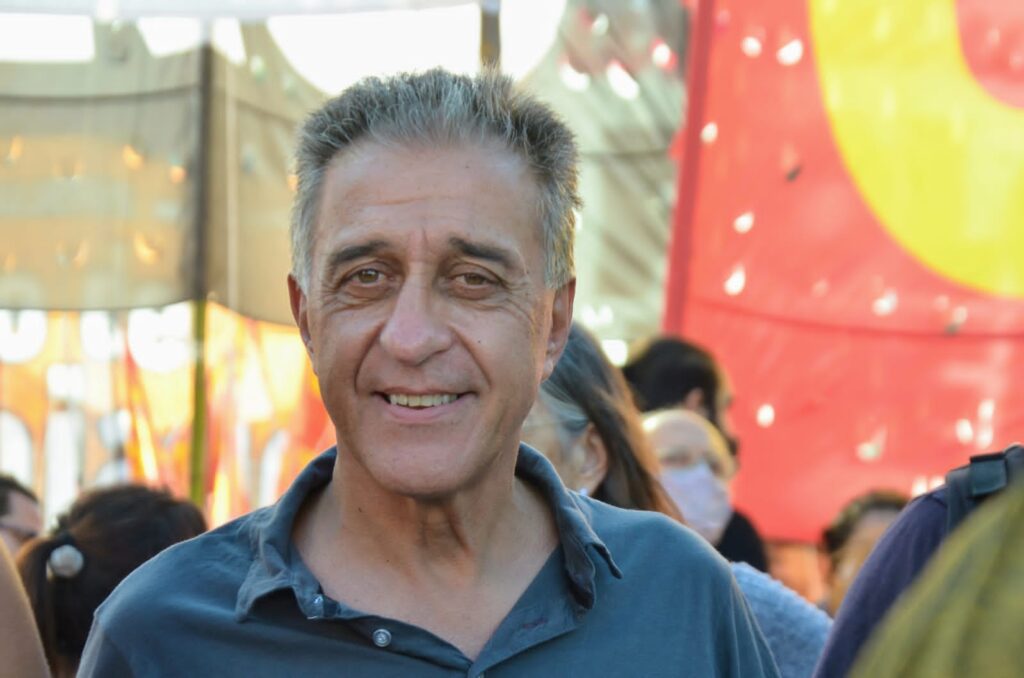 Nestor-Pitrola-marcha-1024×678