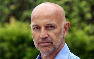 MARCELO LARRAQUY: «GORDON ERA UN PERSONAJE DE LOS AÑOS 70 QUE VALÍA LA PENA CONTAR CON OTRO ENFOQUE A TRAVÉS DE UNA NOVELA»